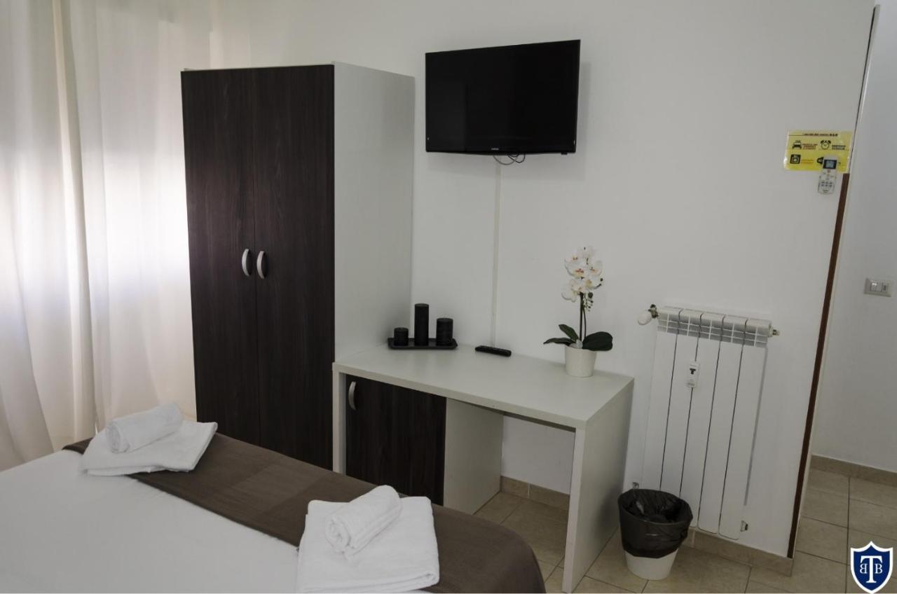 Tiburtina Inn Guest House Róma Kültér fotó