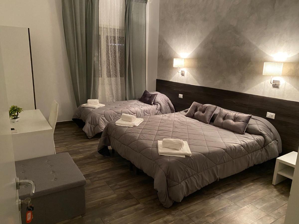Tiburtina Inn Guest House Róma Kültér fotó